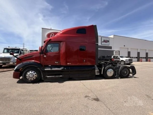 2024 Peterbilt 579 in St. George, UT — photo 3
