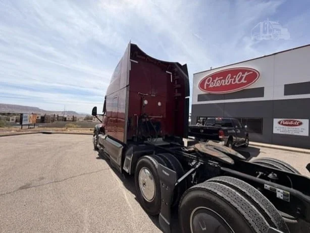 2024 Peterbilt 579 in St. George, UT — photo 8