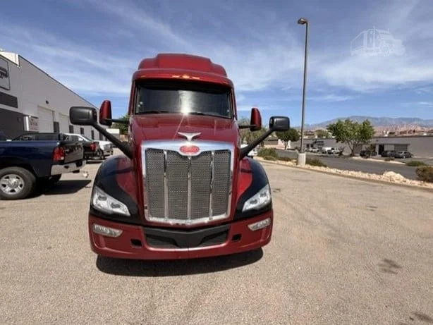 2024 Peterbilt 579 in St. George, UT — photo 4