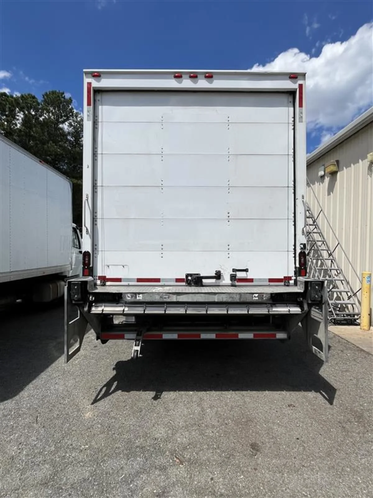 2019 Freightliner M2 106 in Ashland, VA — photo 5