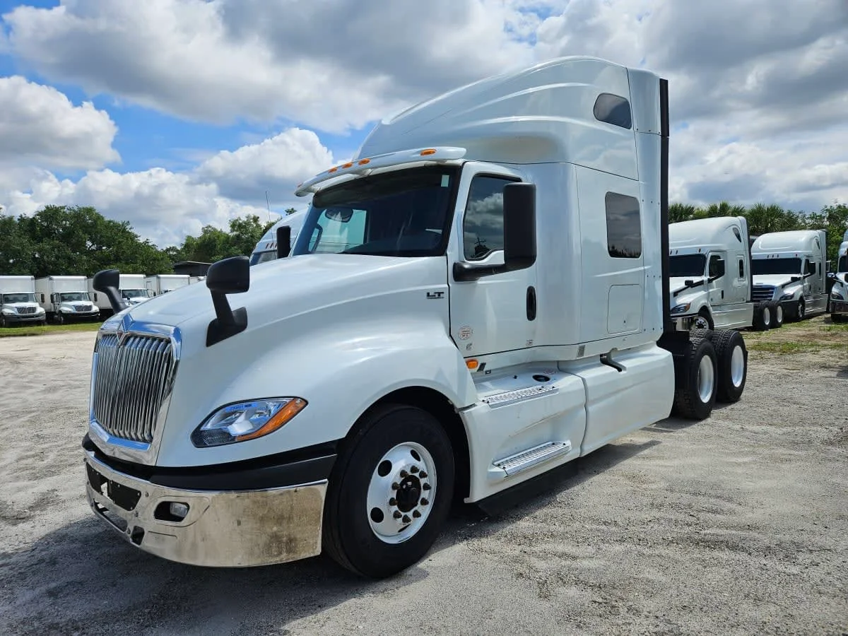 2019 International LT in Orlando, FL