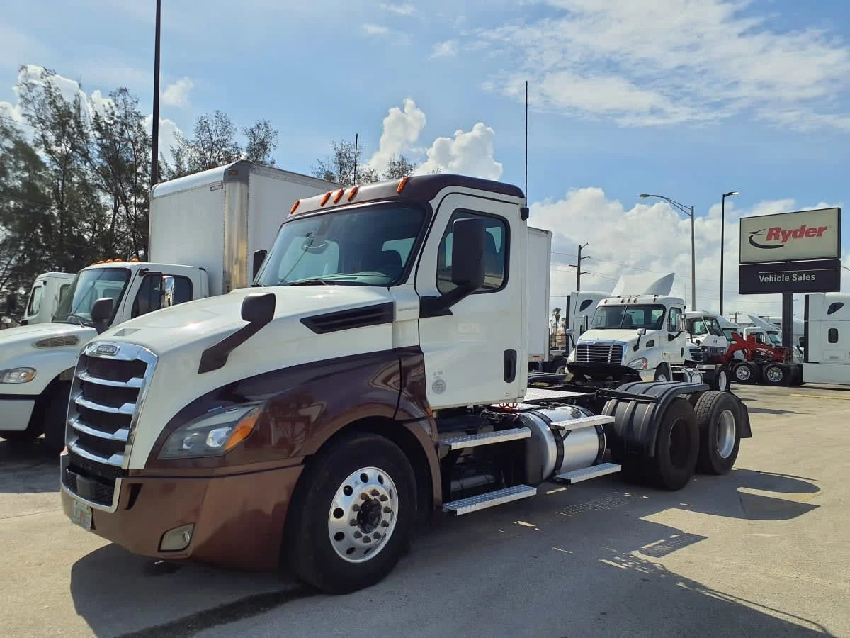 2020 Freightliner Cascadia