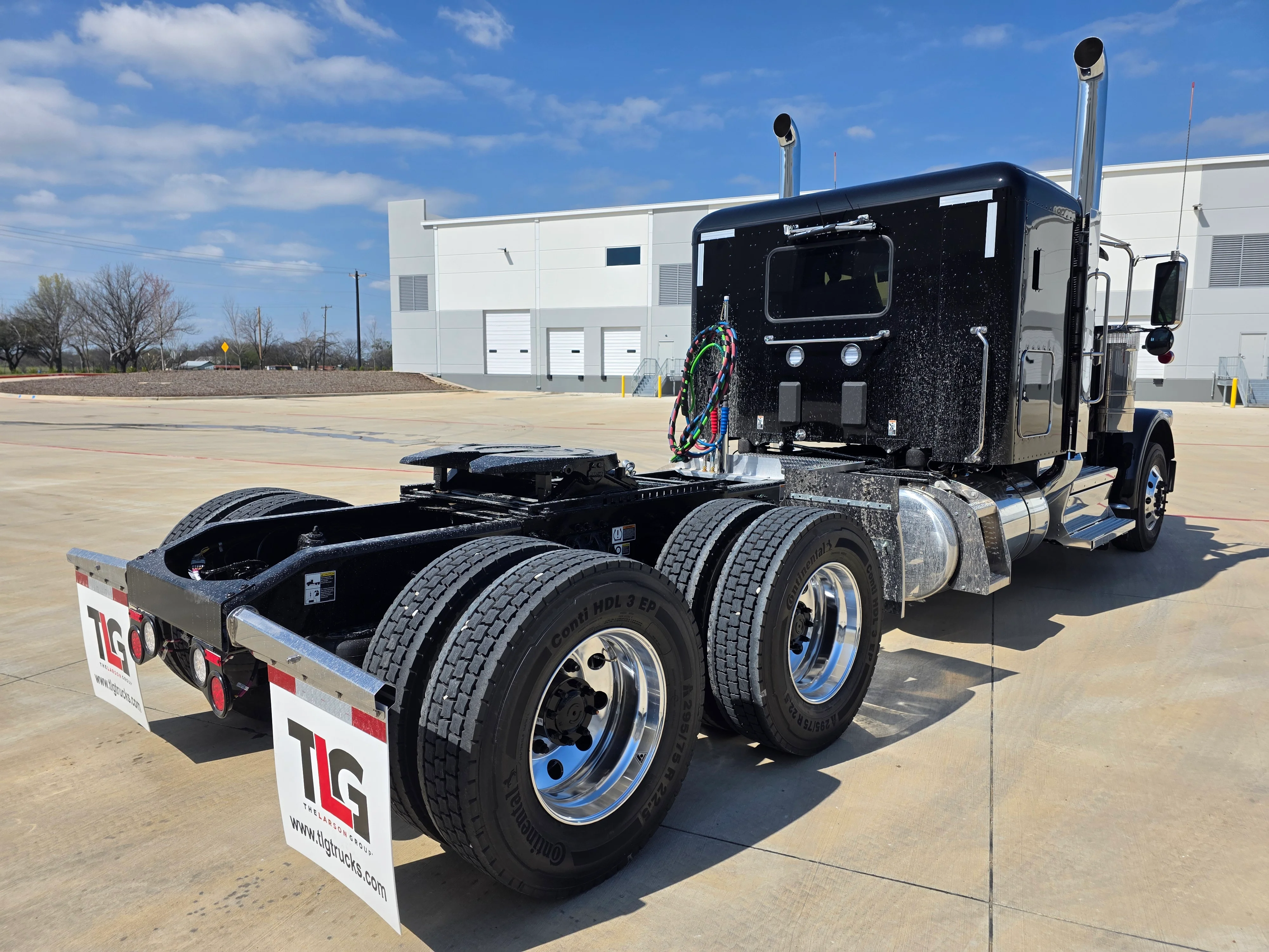 2027 Peterbilt 589 in Portland, OR — photo 5