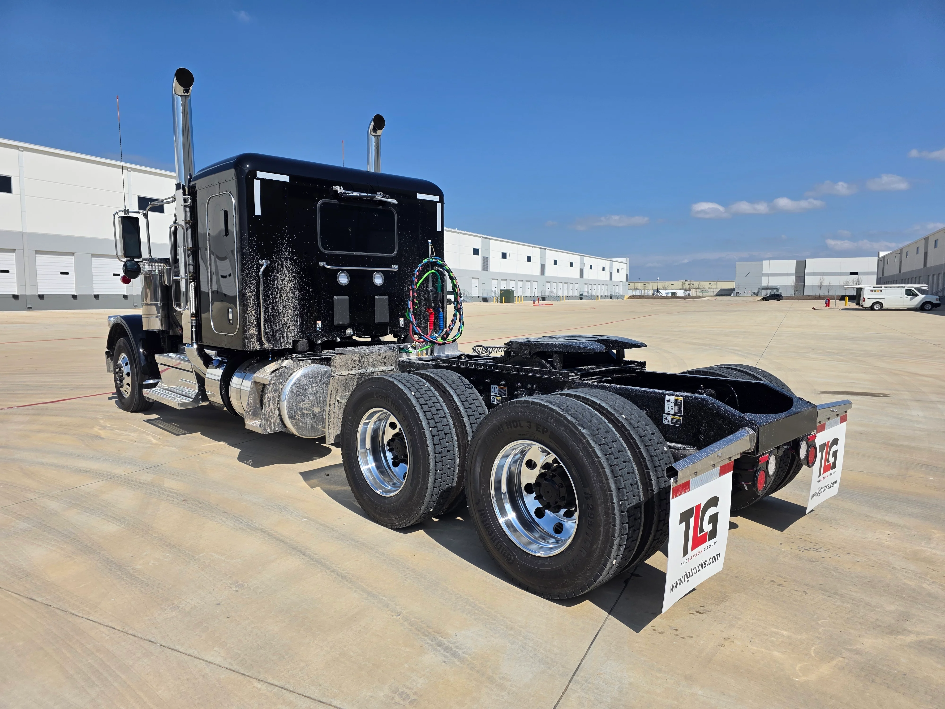 2027 Peterbilt 589 in Portland, OR — photo 3
