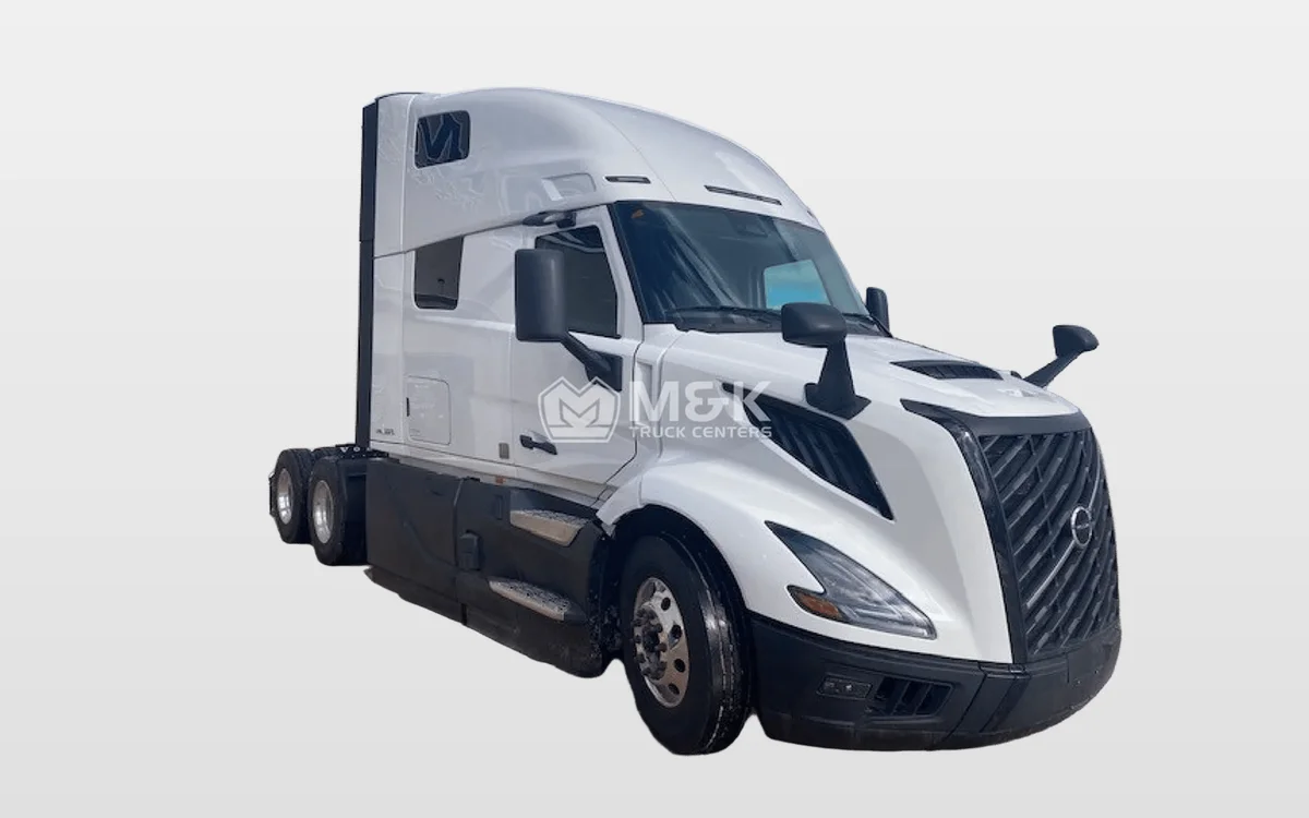 2025 Volvo - image 1