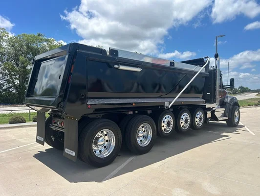 2027 Kenworth T880 in Alvarado, TX — photo 11