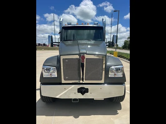 2027 Kenworth T880 in Alvarado, TX — photo 18