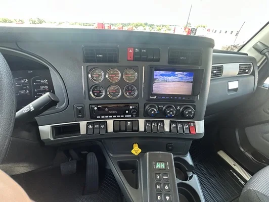 2027 Kenworth T880 in Alvarado, TX — photo 19