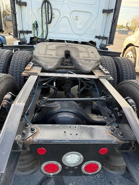 2023 Freightliner Cascadia - image 16