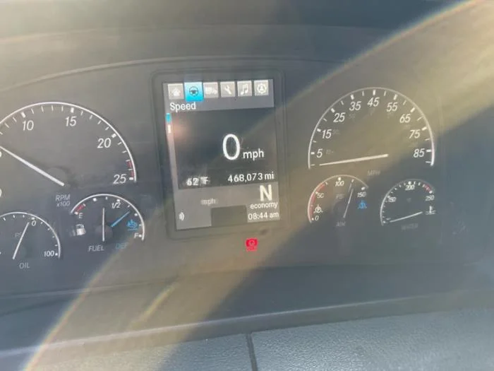 2023 Freightliner Cascadia - image 11