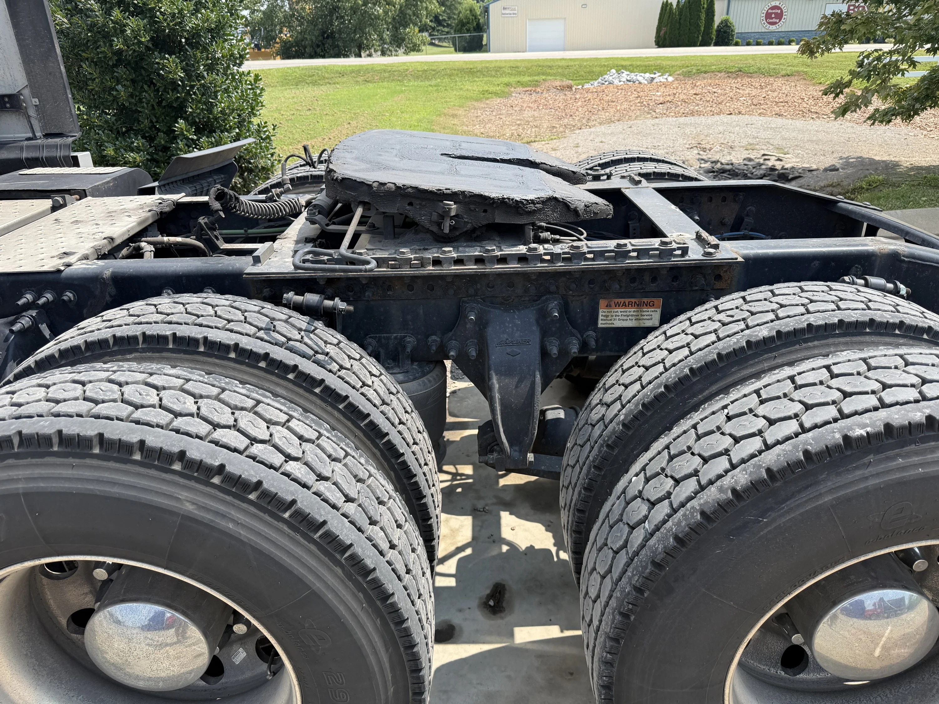 2023 Freightliner Cascadia in Clarksville, TN — photo 5