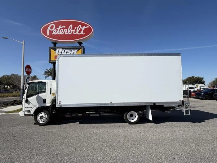 2025 Isuzu NRR - image 3