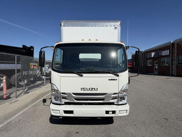 2025 Isuzu NRR - image 12