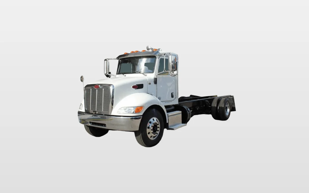 2020 Peterbilt 337 - image 1