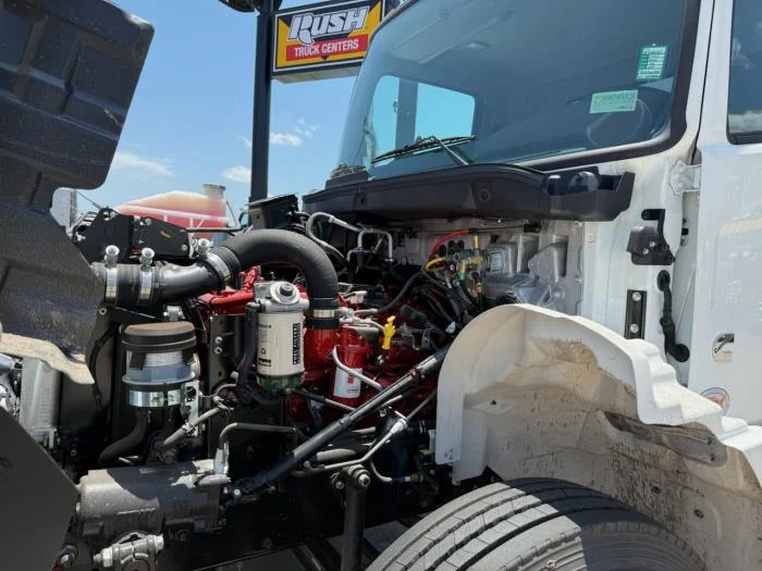 2026 Hino L6 - image 10