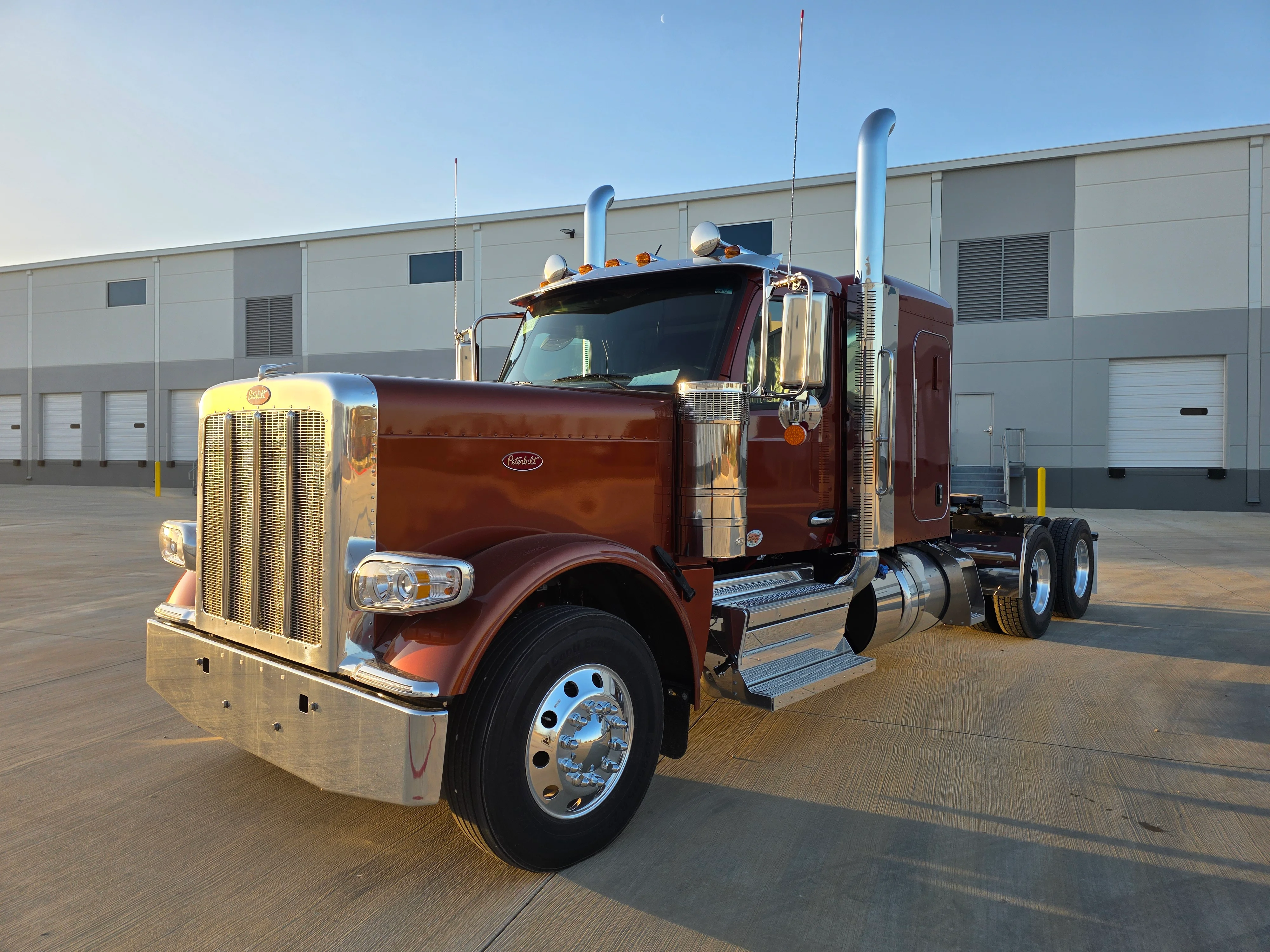 2027 Peterbilt 589