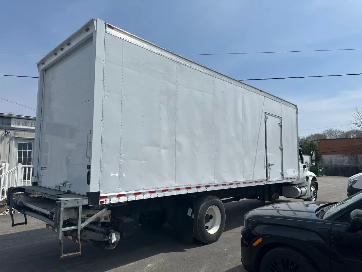 2019 International MV - image 4