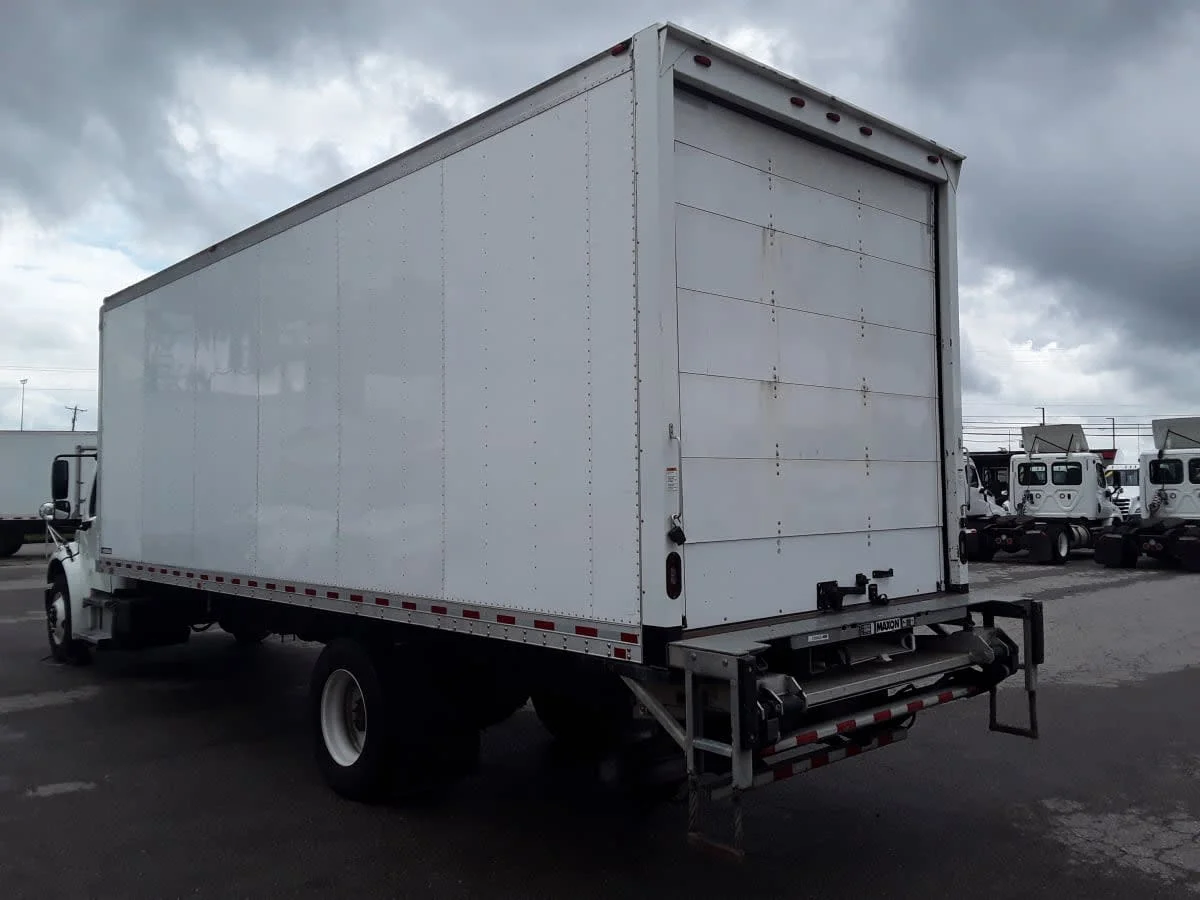2020 Freightliner M2 106 in La Vergne, TN — photo 6