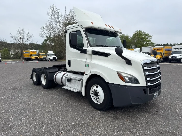 2019 Freightliner Cascadia in Jacksonville, FL