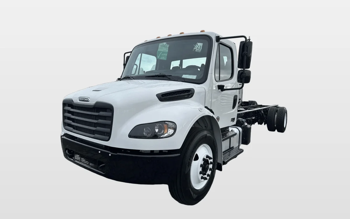 2025 Freightliner M2 106 in Olympia, WA