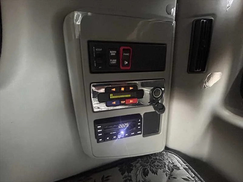 2021 International LT in Memphis, TN — photo 16