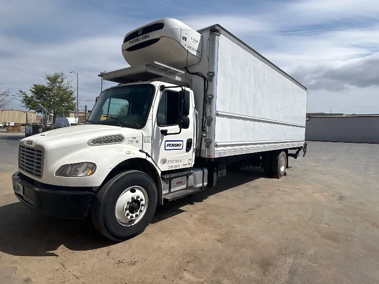 2020 Freightliner M2 106 in Fontana, CA — photo 3