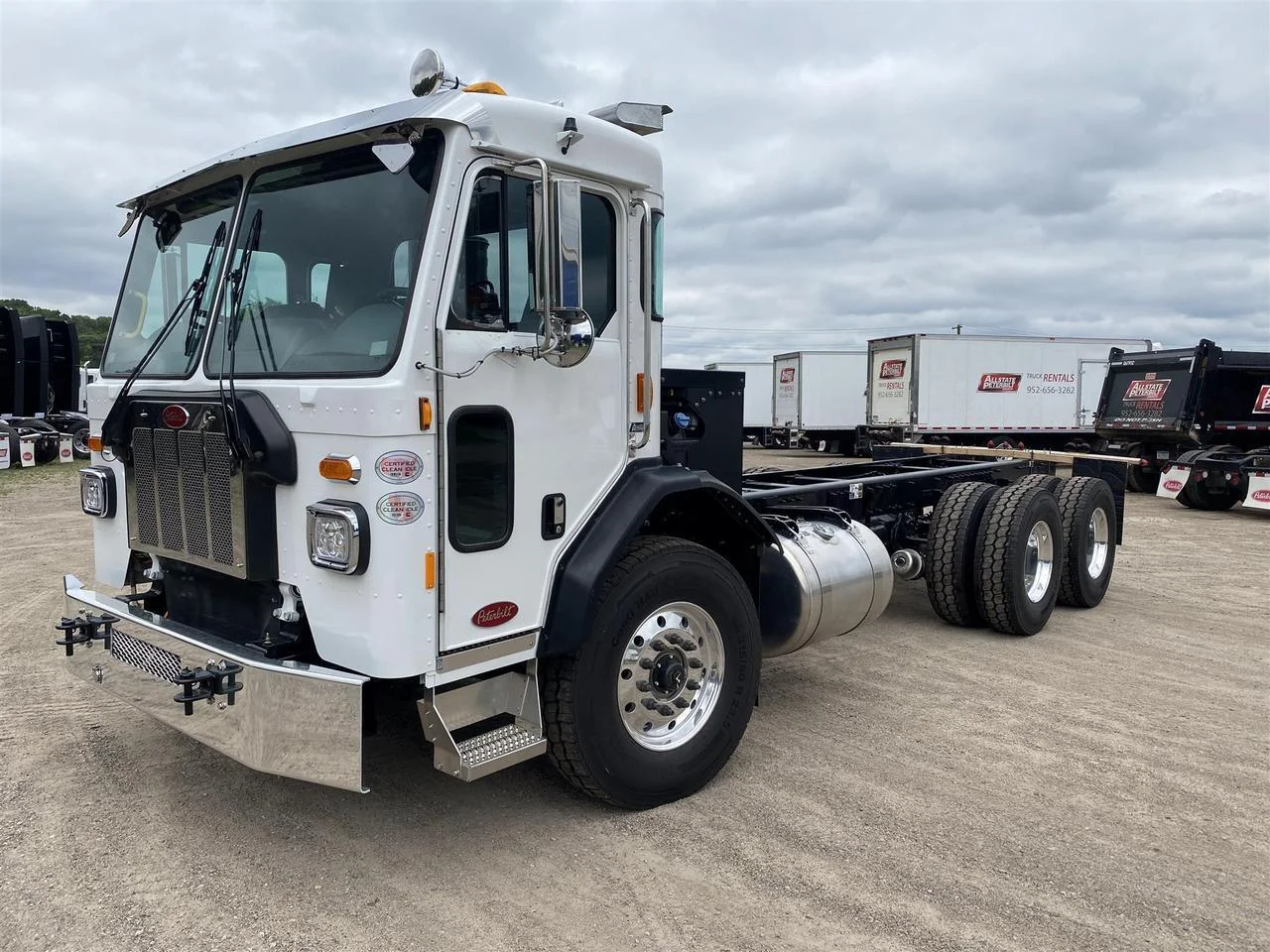 2025 Peterbilt 520 in Eau Claire, WI — photo 12