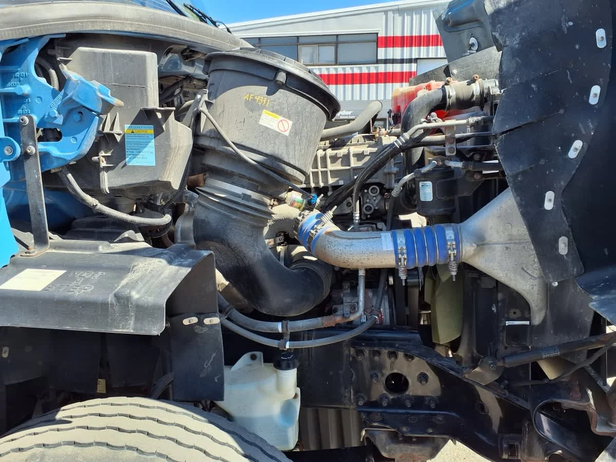 2019 Freightliner 114SD in Salisbury, MA — photo 14