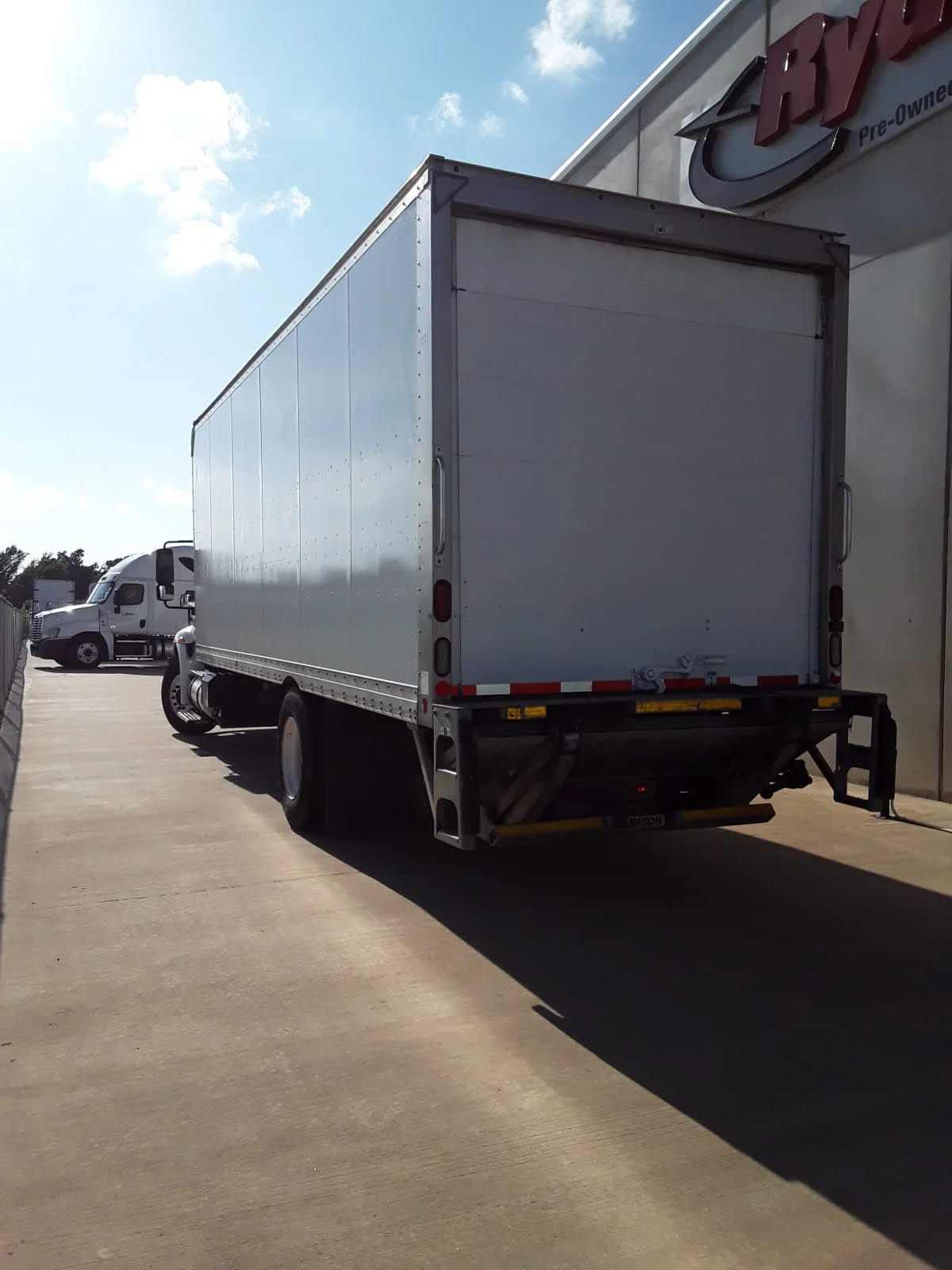 2018 International 4300 in Oklahoma City, OK — photo 6