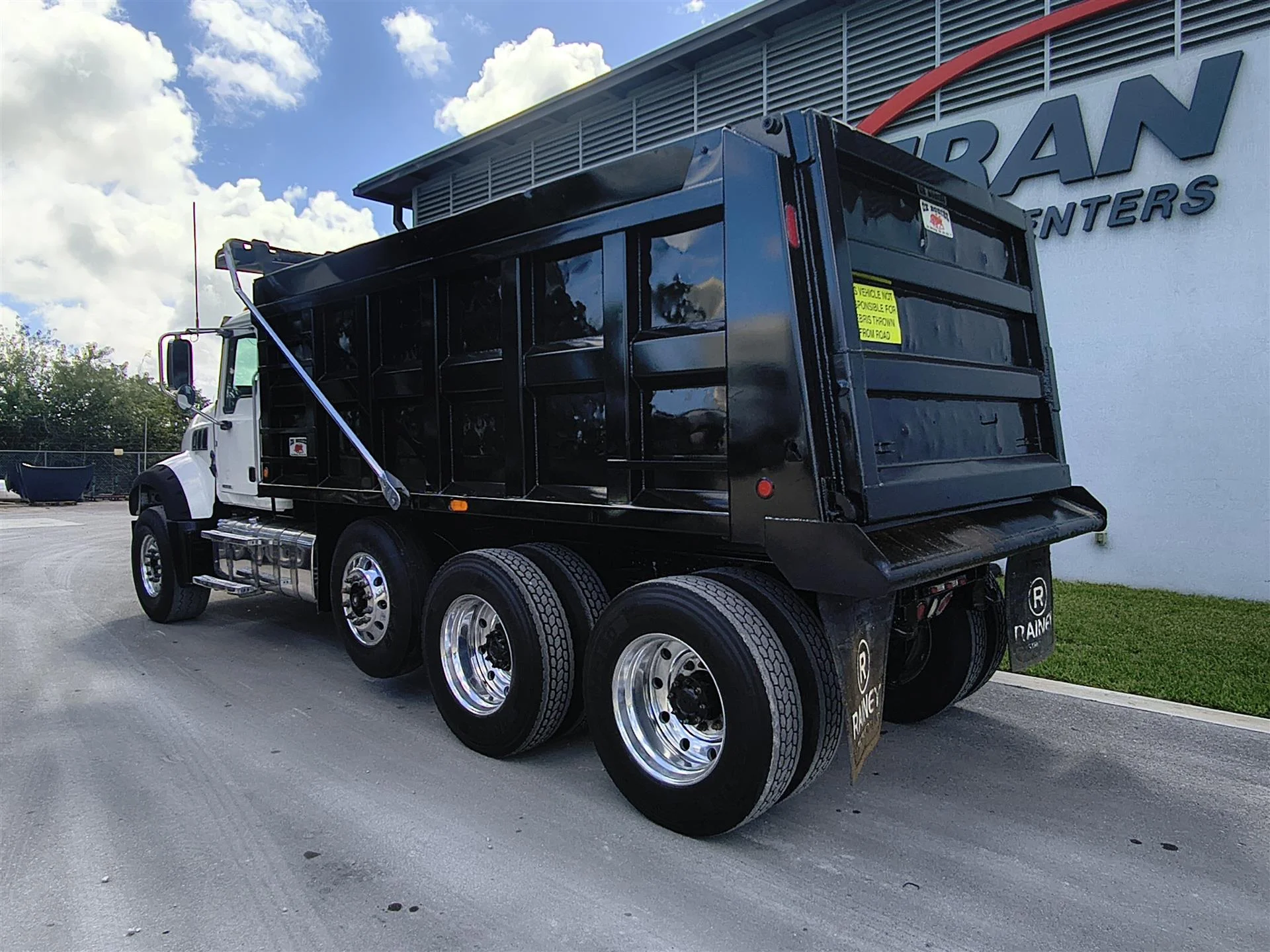 2020 Mack Granite in Lake City, FL — photo 7