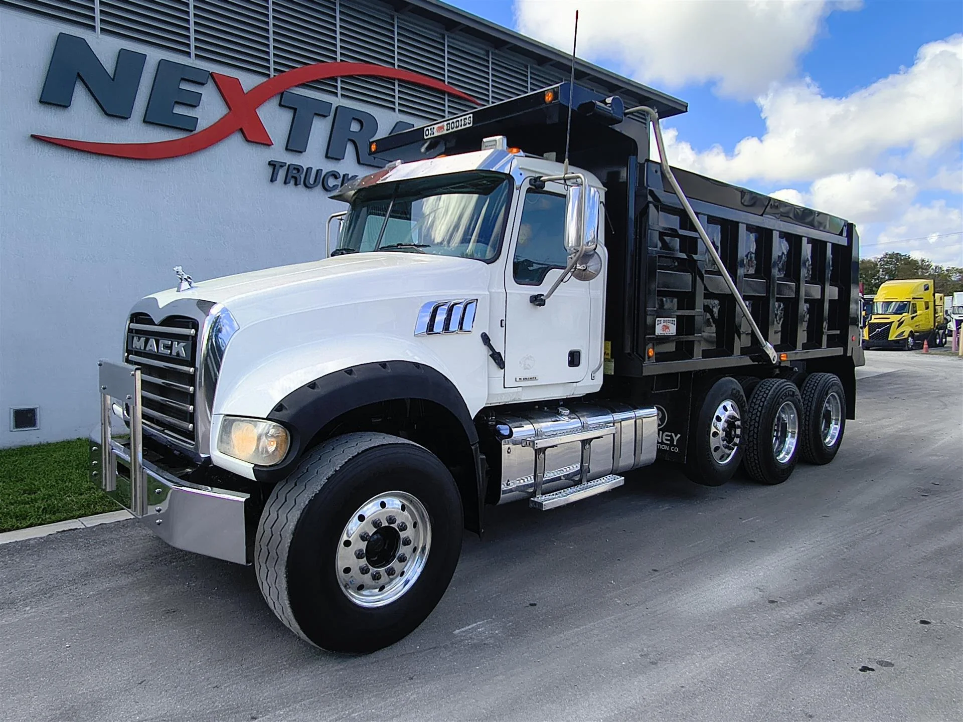 2020 Mack Granite in Lake City, FL