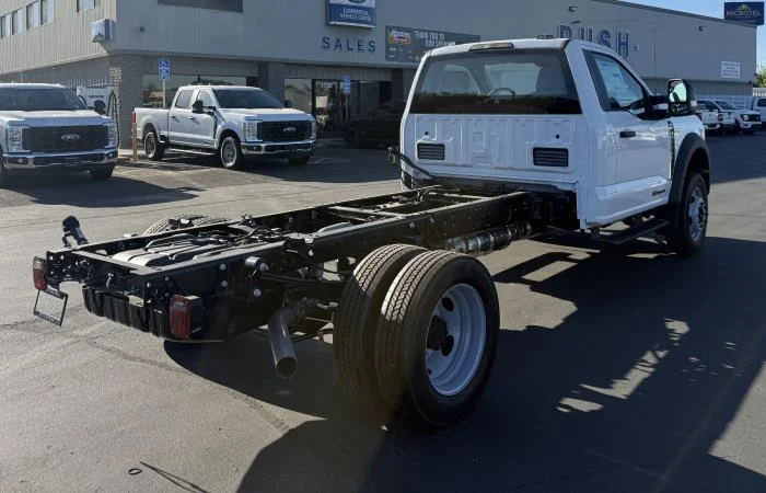 2026 Ford F-550 — photo 6