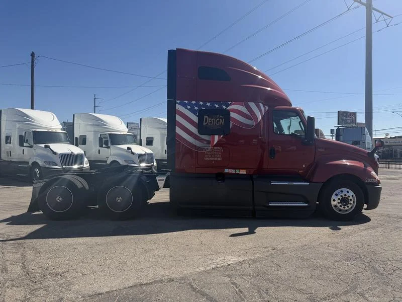 2022 International LT in Dallas — photo 2