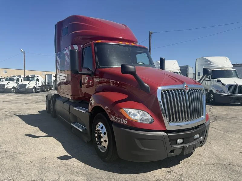 2022 International LT in Dallas