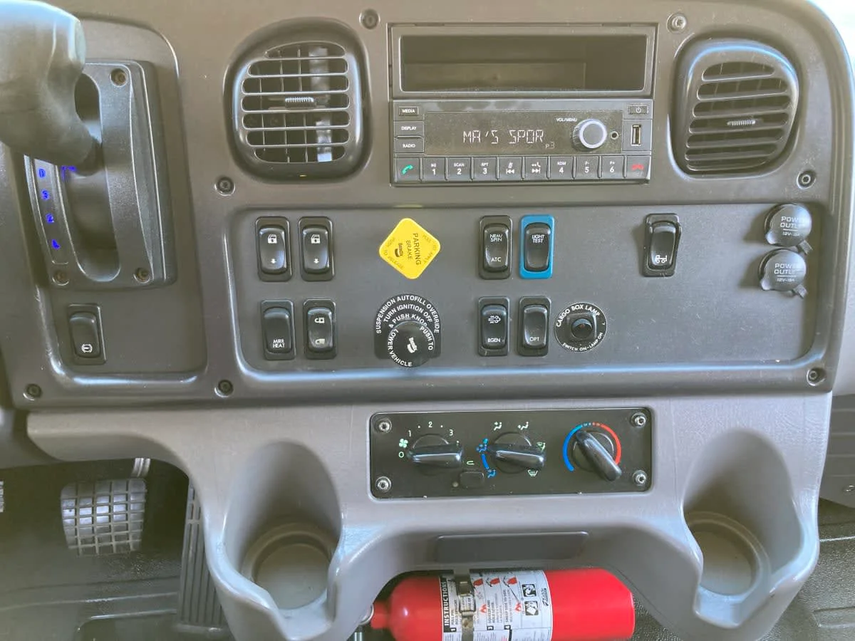 2022 Freightliner M2 106 in Springfield, MA — photo 13