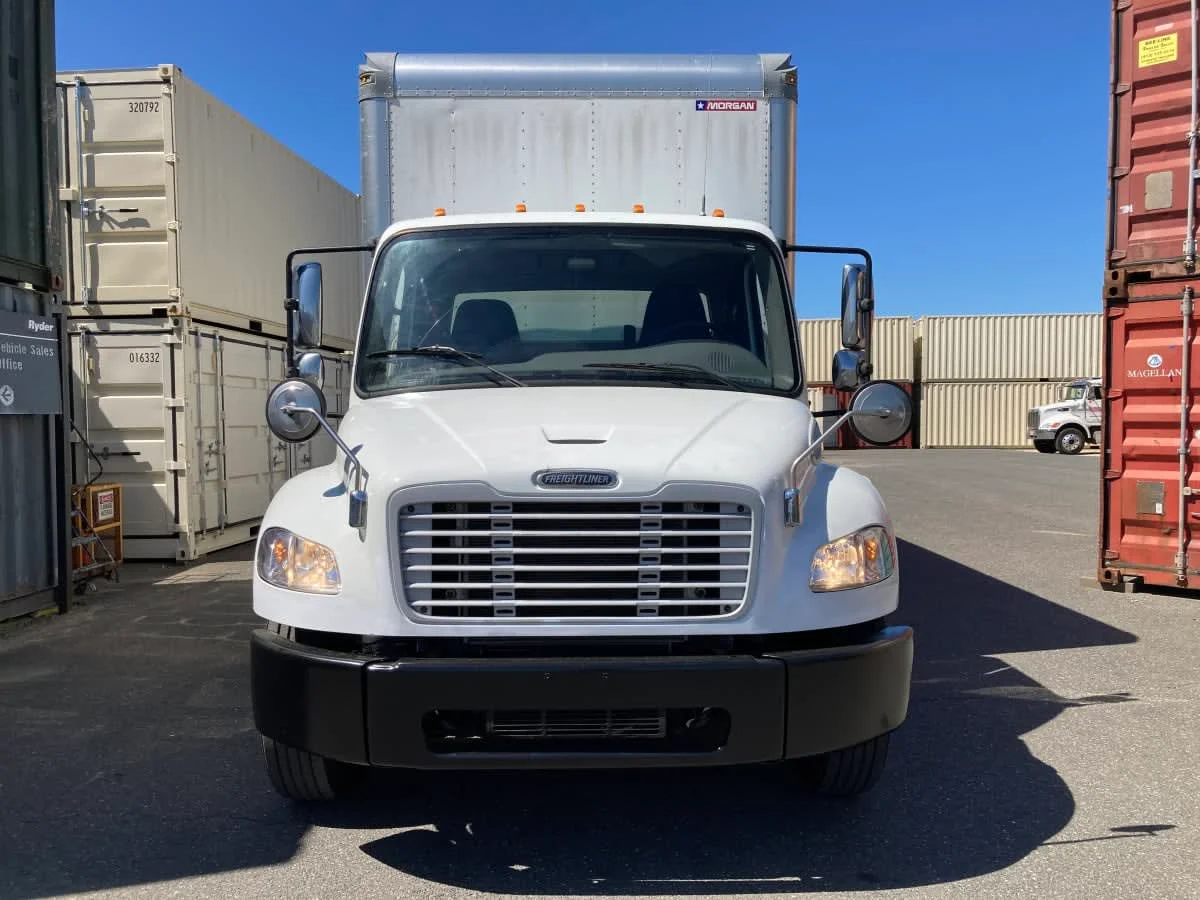 2022 Freightliner M2 106 in Springfield, MA — photo 2