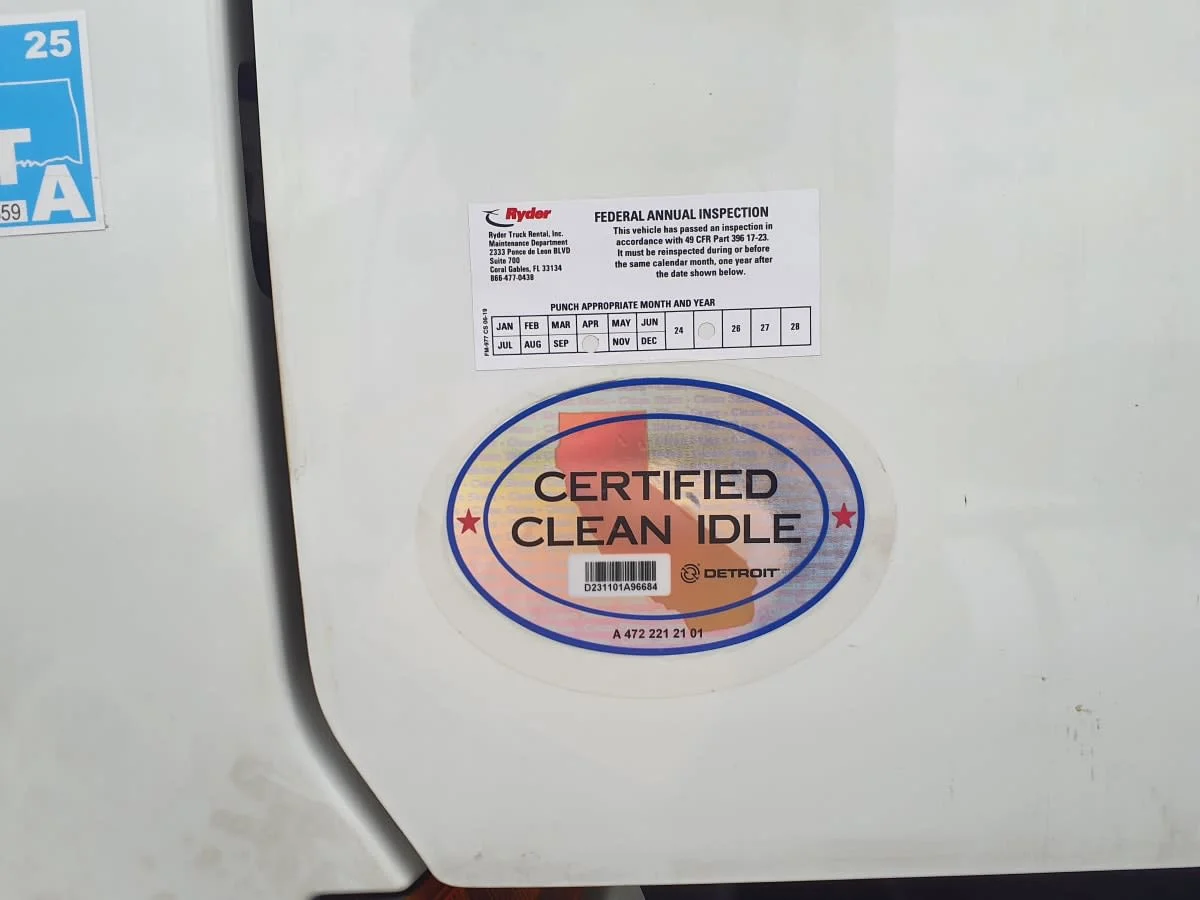 2019 Freightliner Cascadia - image 9