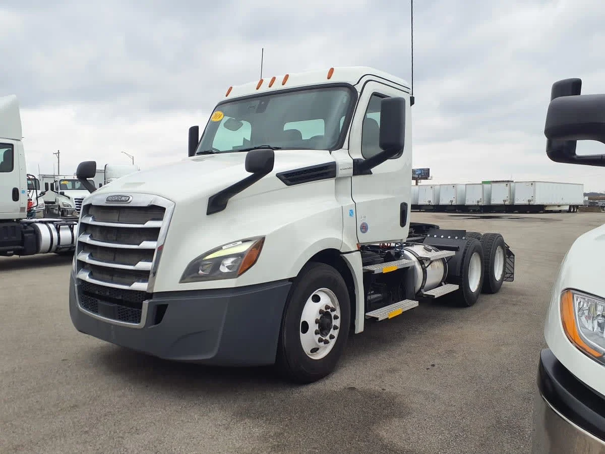 2019 Freightliner Cascadia in Clarksville, IN