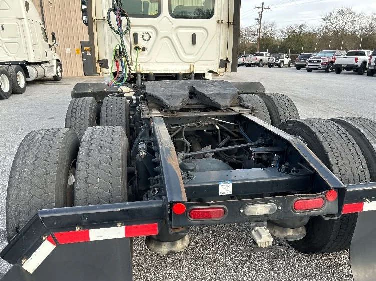 2021 Freightliner Cascadia in Anderson, SC — photo 6