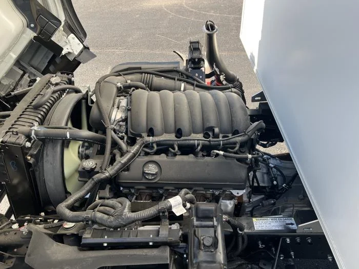 2025 Isuzu NPR - image 11