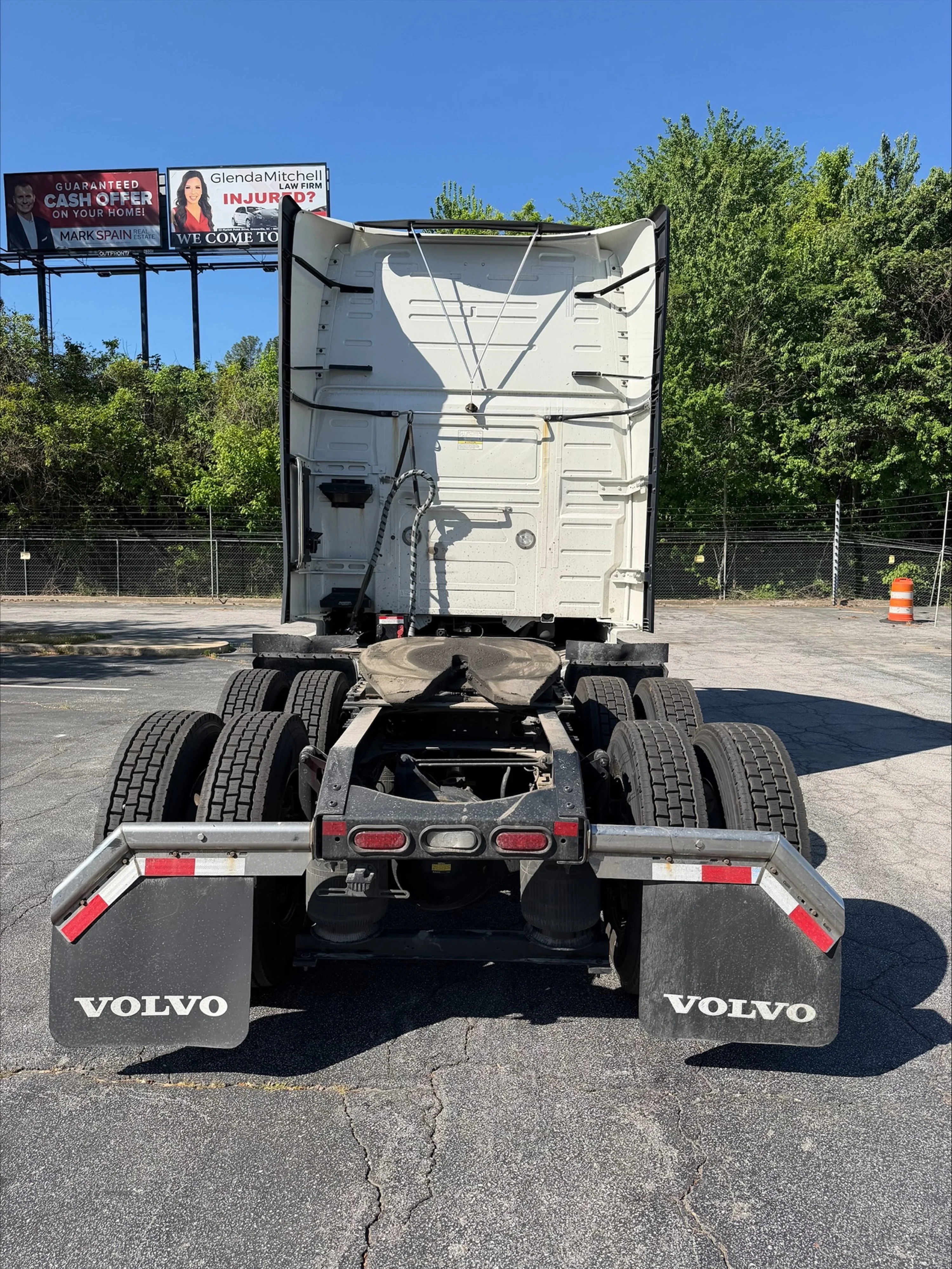 2024 Volvo VNL 760 - image 4