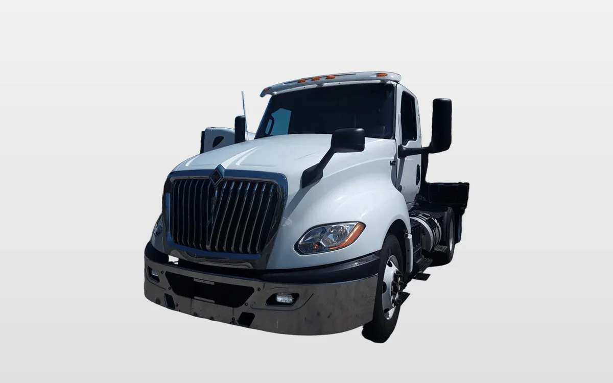 2018 International - image 1