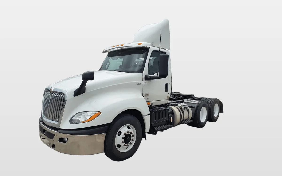 2019 International - image 1