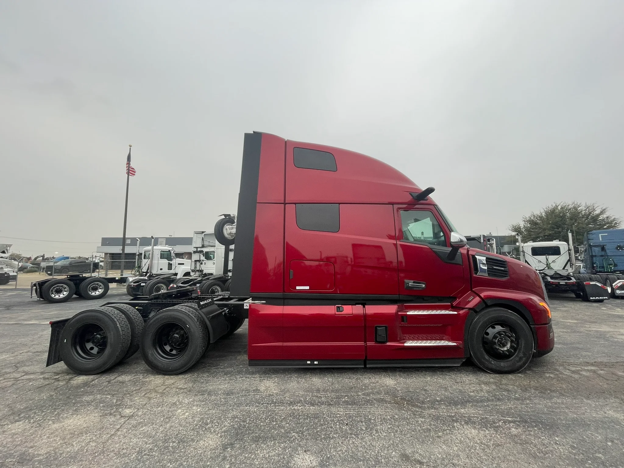 2026 Mack Pioneer in Fort Worth, TX — photo 4