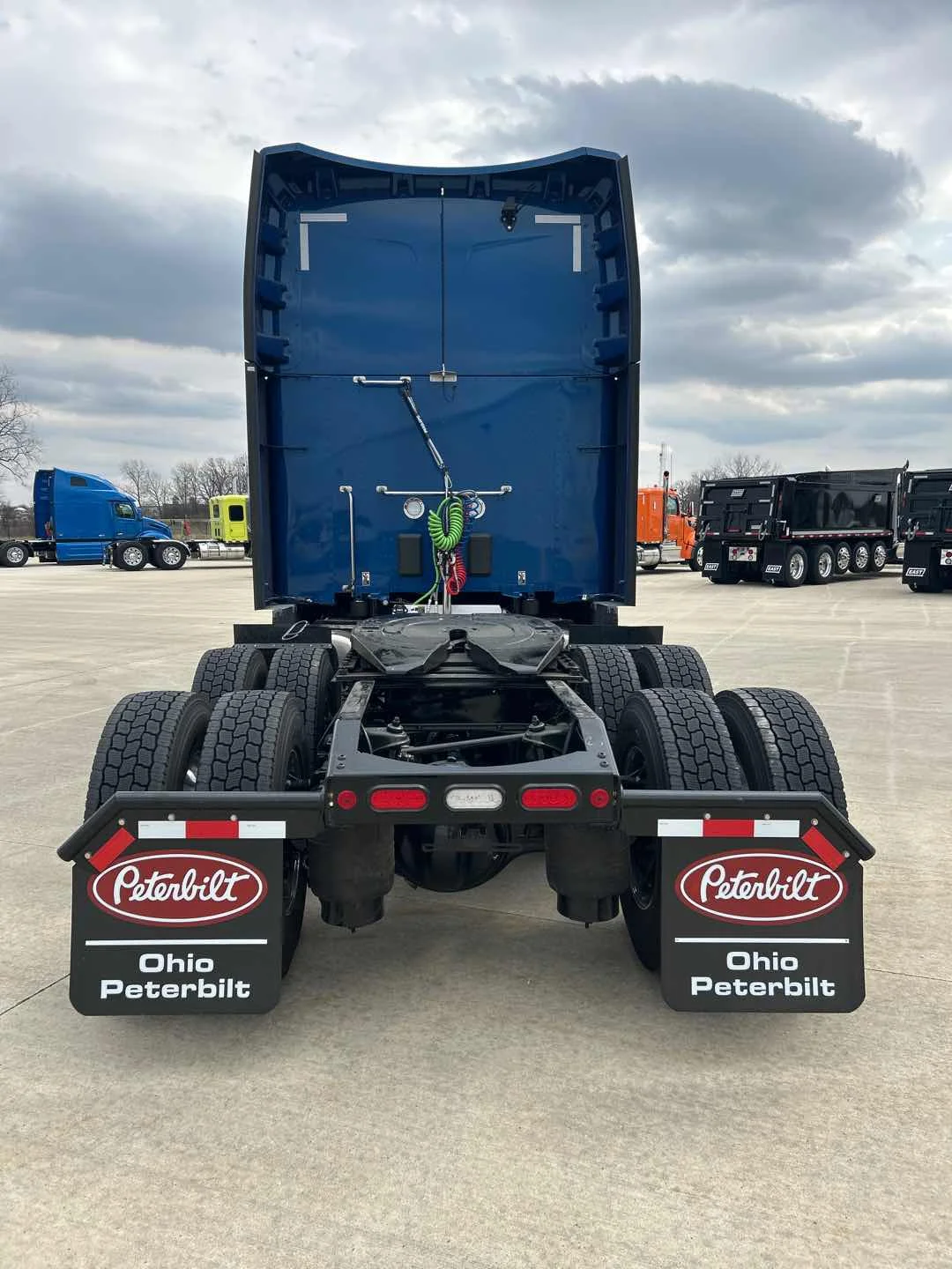 2027 Peterbilt 579 in Perrysburg, OH — photo 3