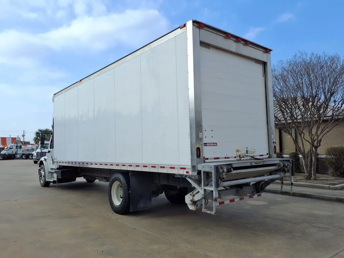 2020 Freightliner M2 106 - image 6