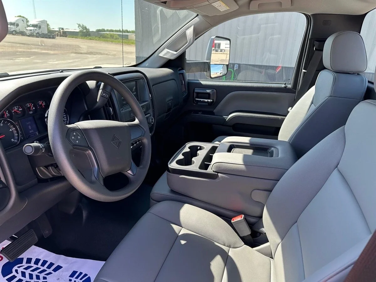 2023 International CV - image 6