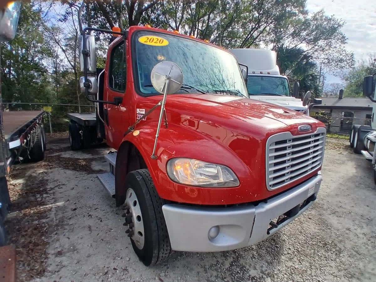 2020 Freightliner M2 106 in Atlanta, GA — photo 3