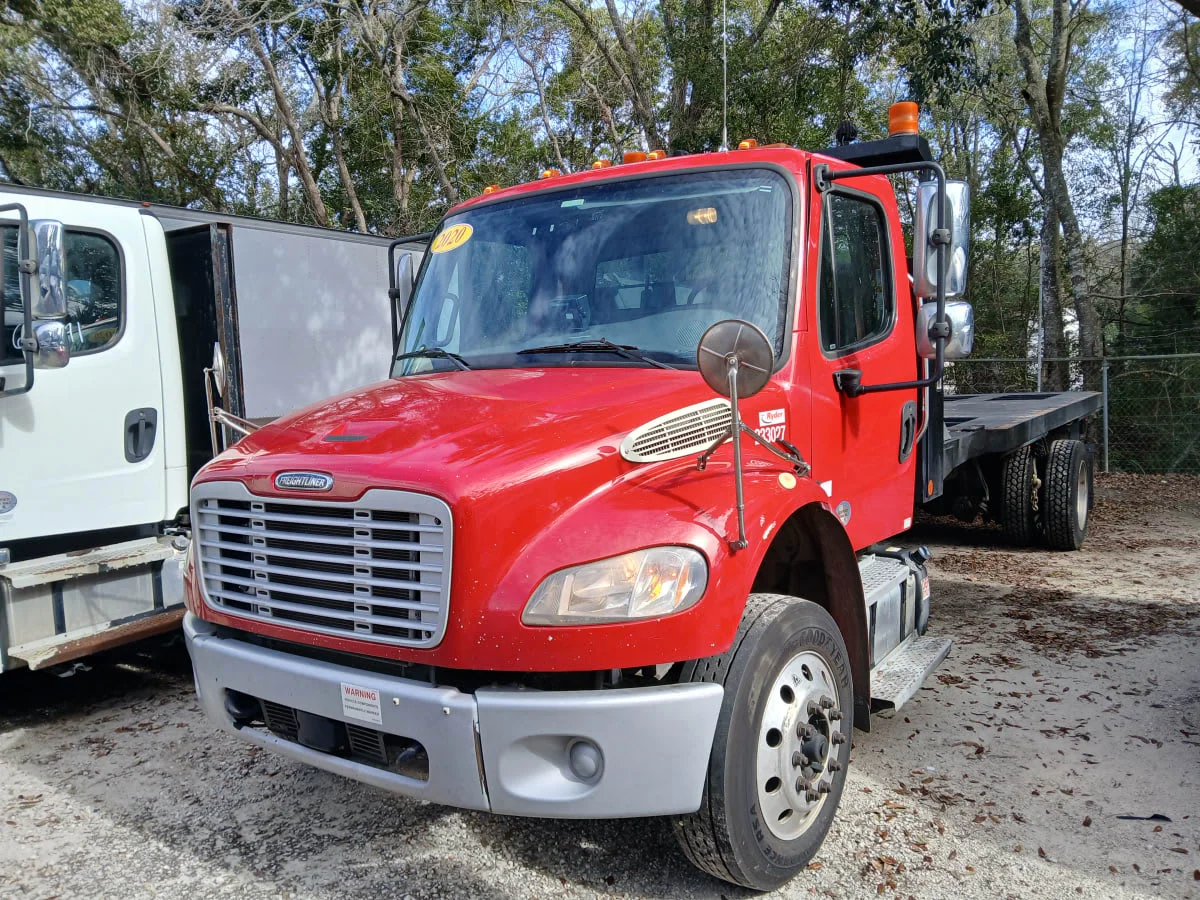 2020 Freightliner M2 106 in Atlanta, GA — photo 2