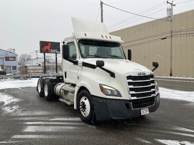 2019 Freightliner Cascadia in Londonderry, NH
